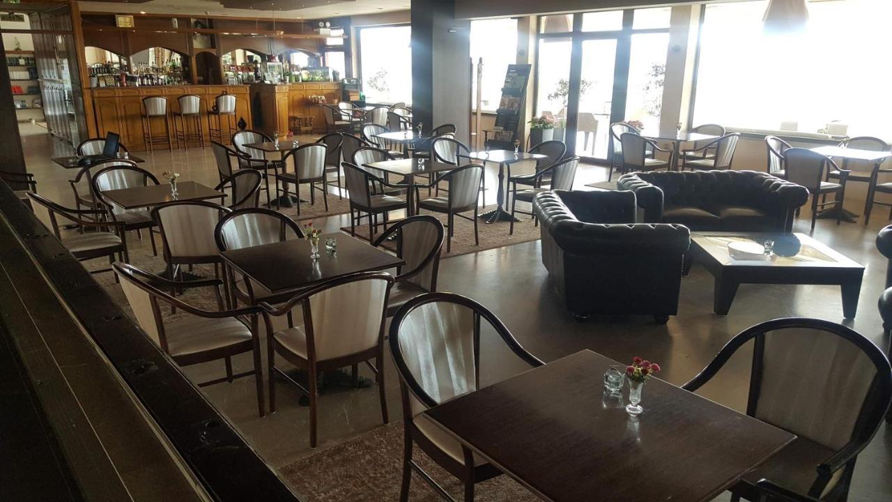 Plotini Hotel Dhidhimotikhon Екстериор снимка