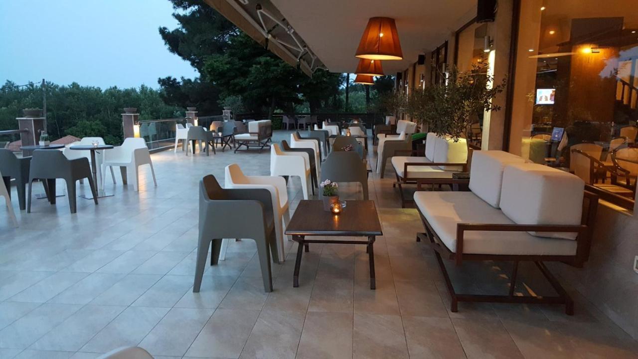 Plotini Hotel Dhidhimotikhon Екстериор снимка