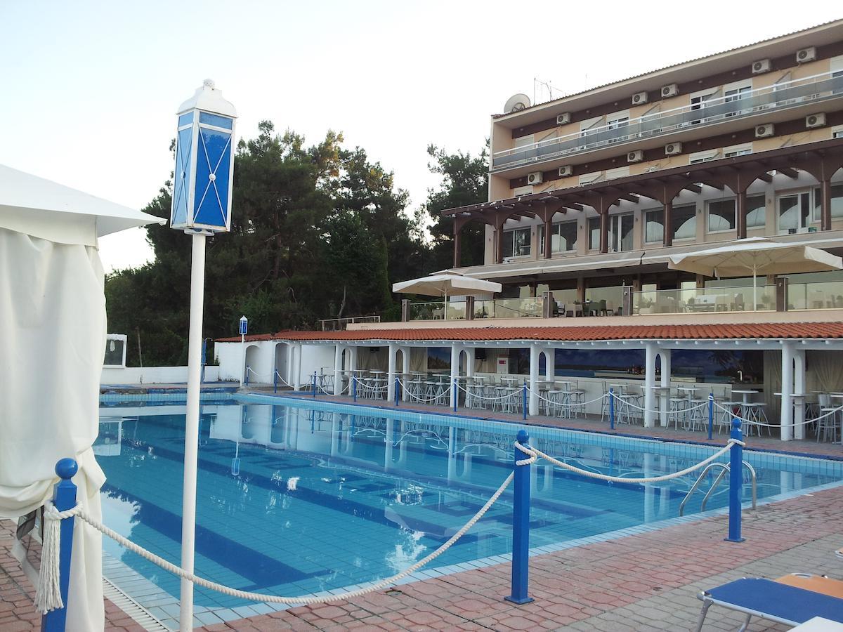 Plotini Hotel Dhidhimotikhon Екстериор снимка
