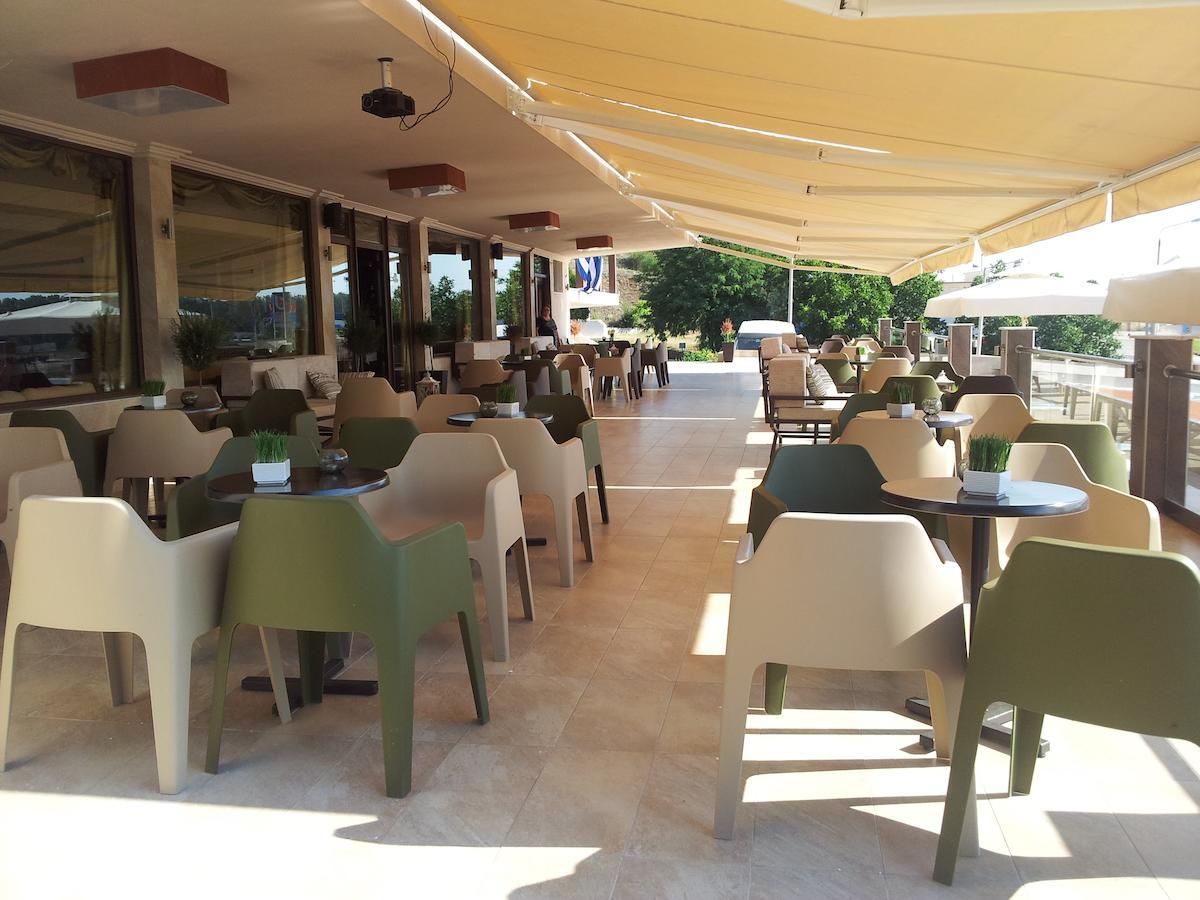 Plotini Hotel Dhidhimotikhon Екстериор снимка