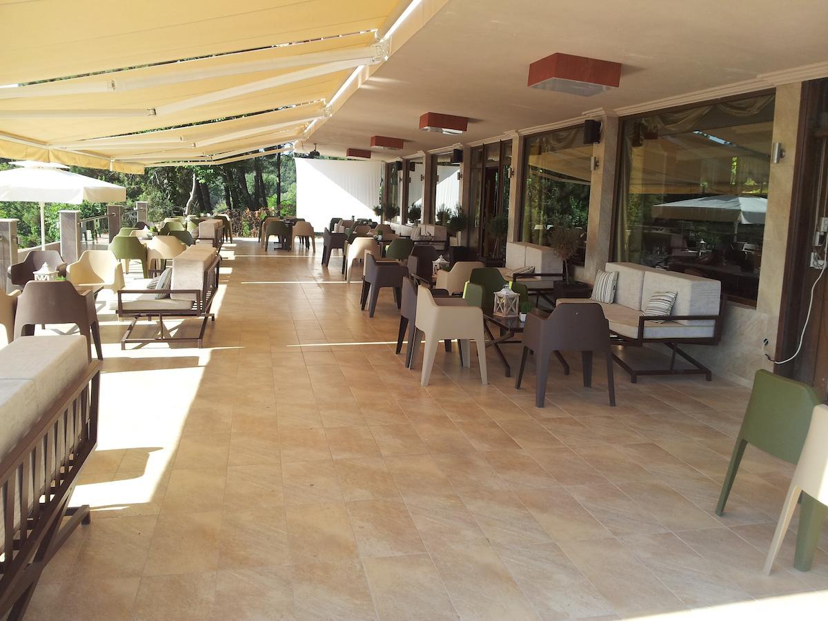 Plotini Hotel Dhidhimotikhon Екстериор снимка