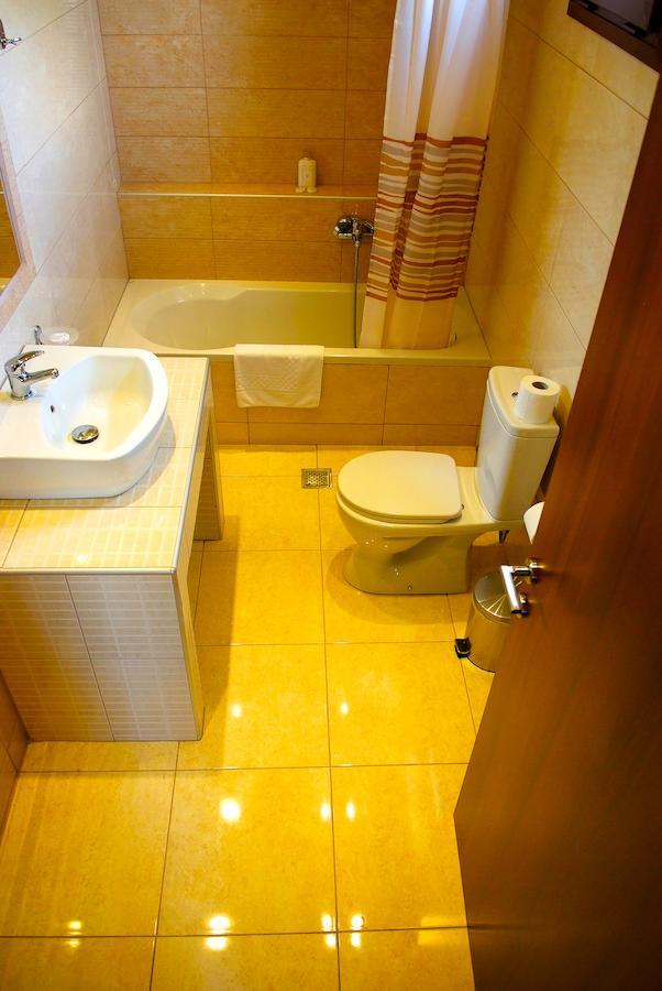 Plotini Hotel Dhidhimotikhon Стая снимка